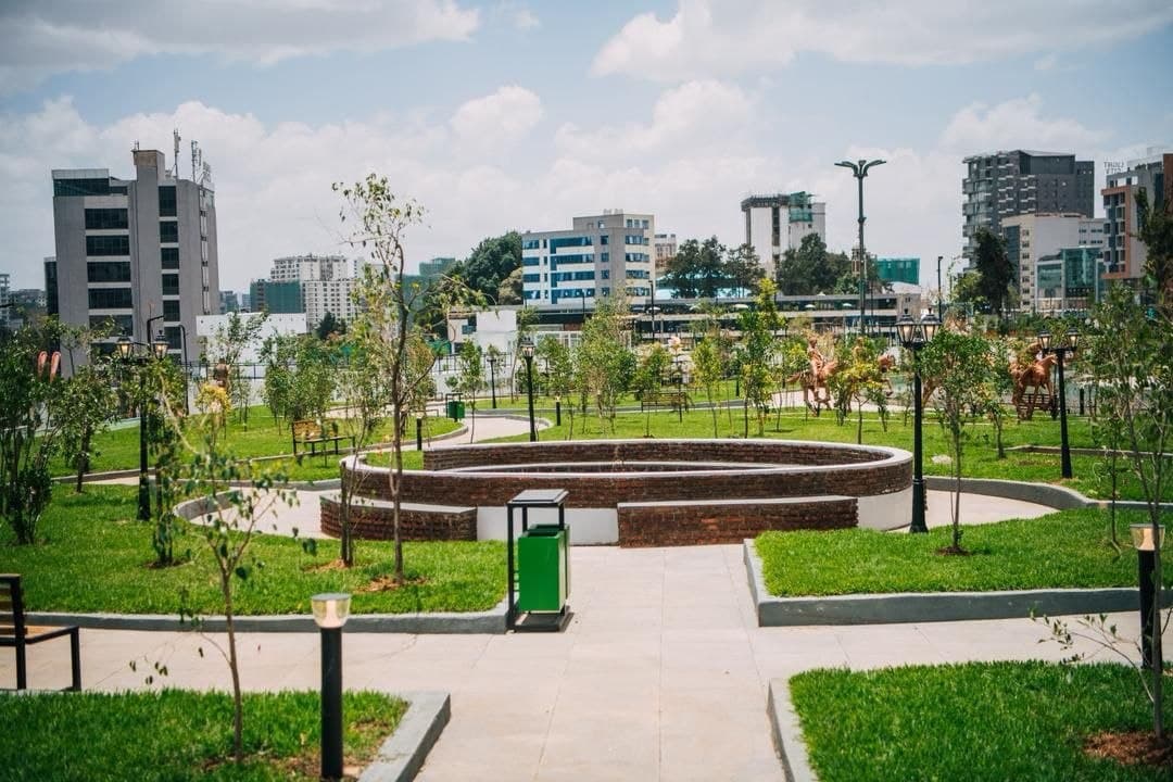 Large public garden · 2